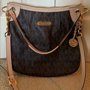 Micheal Kors bag